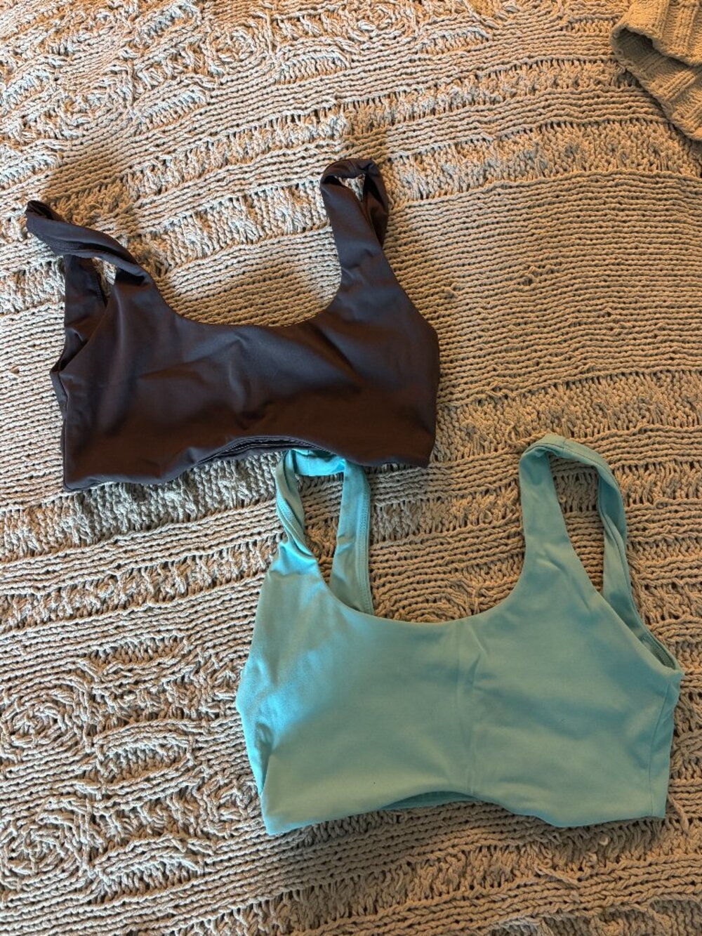 Set of 2 Curved Hem Sports Bras